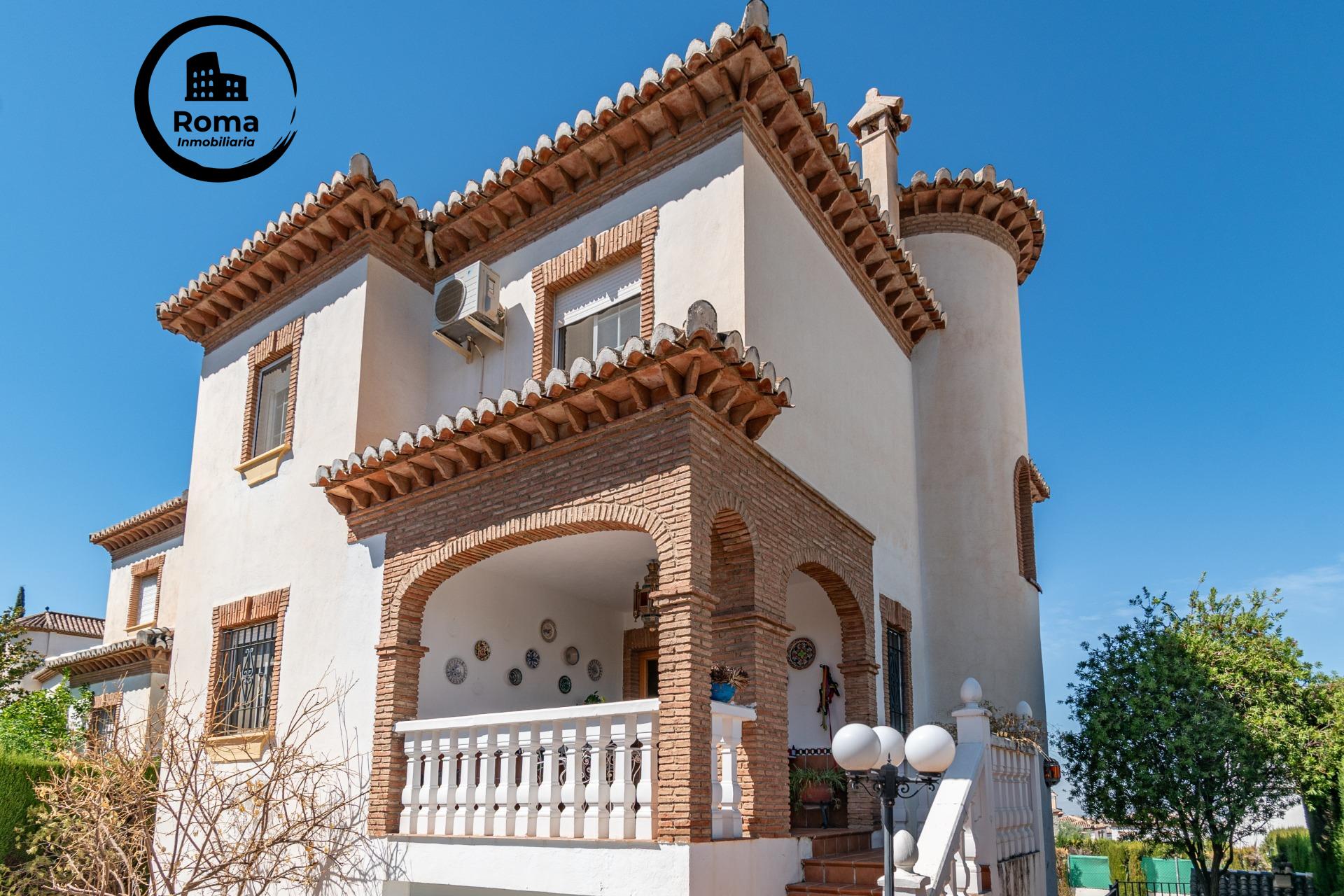 Impresionante Chalet en La Zubia Piscina y Espacios Amplios - foto 3