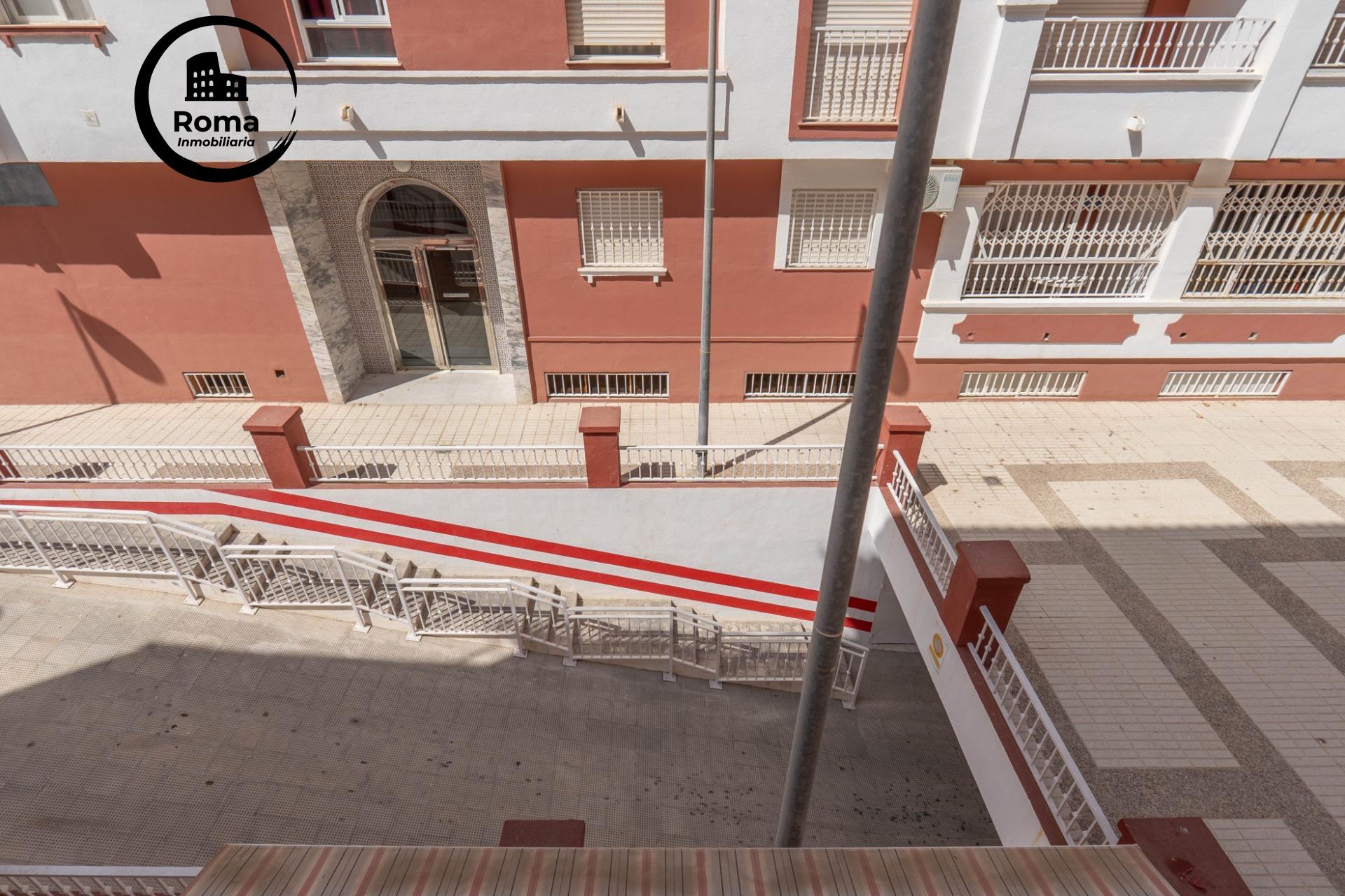 Magnífico apartamento de 2 habitaciones, terraza y garaje en - foto 31