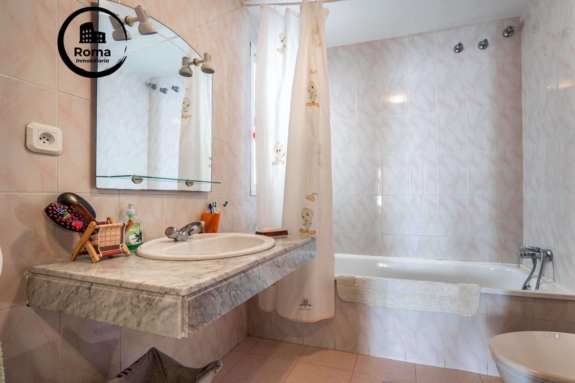 Magnífico apartamento de 2 habitaciones, terraza y garaje en - foto 35