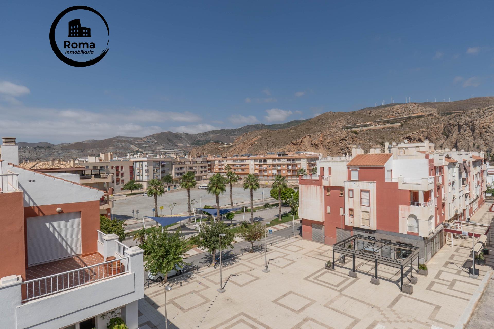 Magnífico apartamento de 2 habitaciones, terraza y garaje en - foto 50