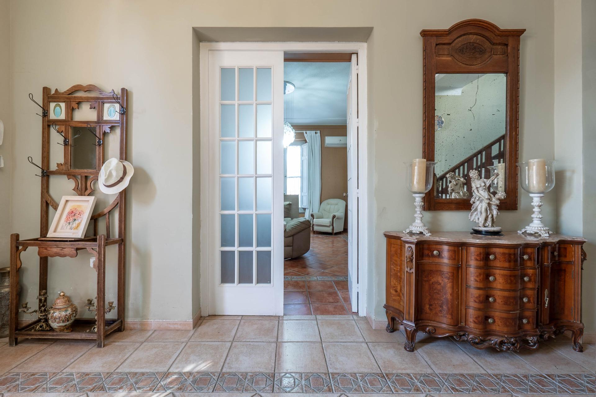 IMPRESIONANTE MANSIÓN EN LOMA LINDA. - foto 16