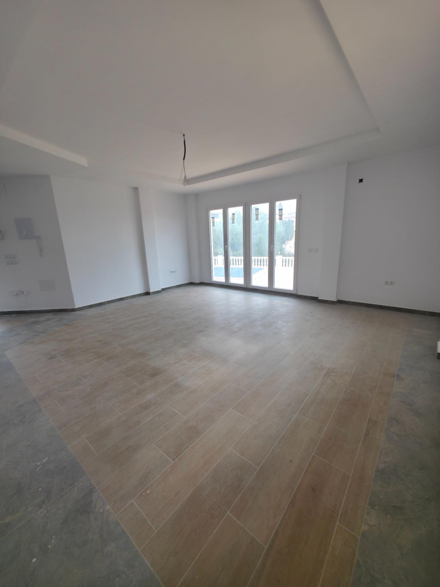 Villa independiente con amplia parcela y excelente ubicación - foto 5