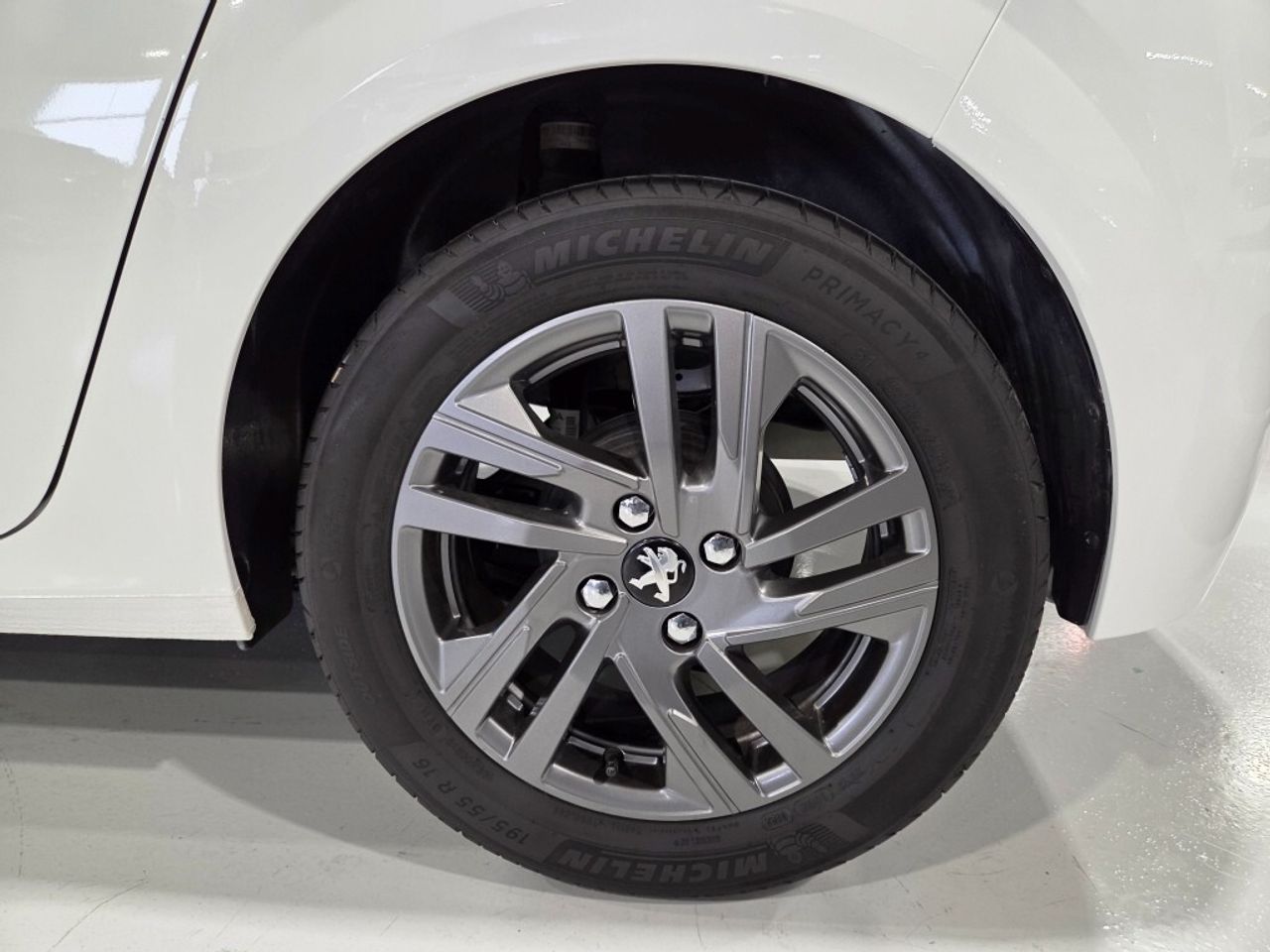 Peugeot 208 PureTech 73kW (100CV) Active Pack - foto 4