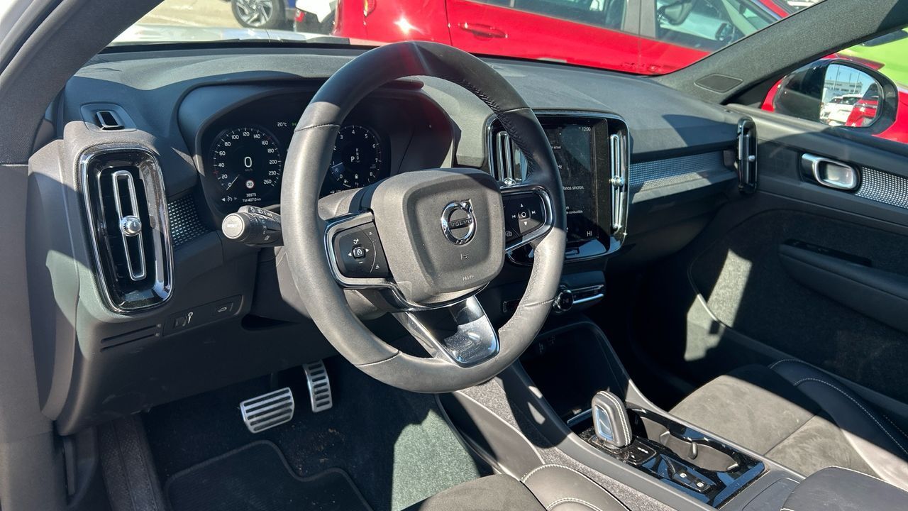 Volvo XC40 2.0 B4 G R-DESIGN AUTO 4WD 197 5P - foto 12