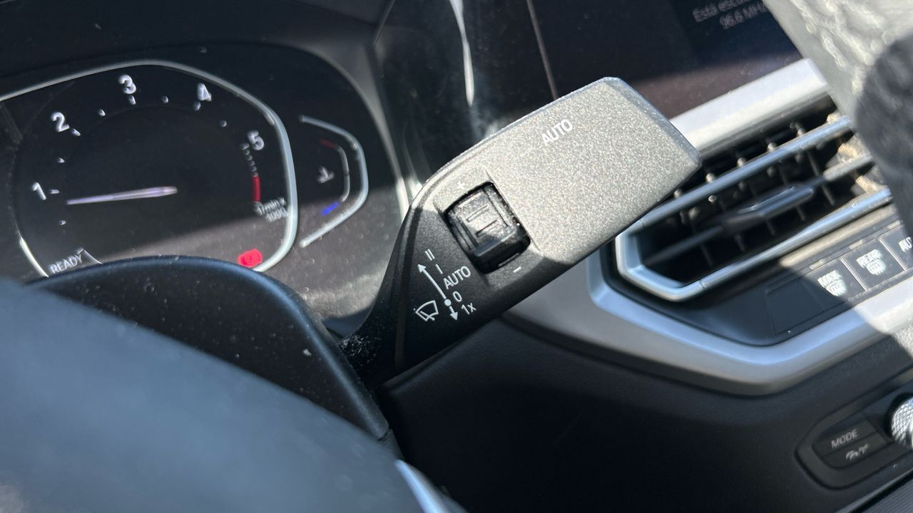 BMW Serie 3 2.0 318D SEDAN AUTO 150 4P - foto 18