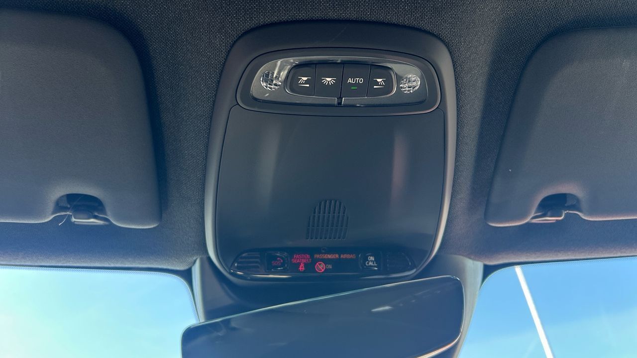 Volvo XC40 2.0 B4 G R-DESIGN AUTO 4WD 197 5P - foto 17