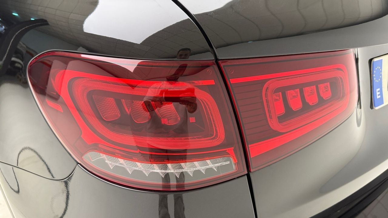 Mercedes GLC GLC 200d PAQUETE AMG 4MATIC AUTO 2.0cc 163cv 5P - foto 16