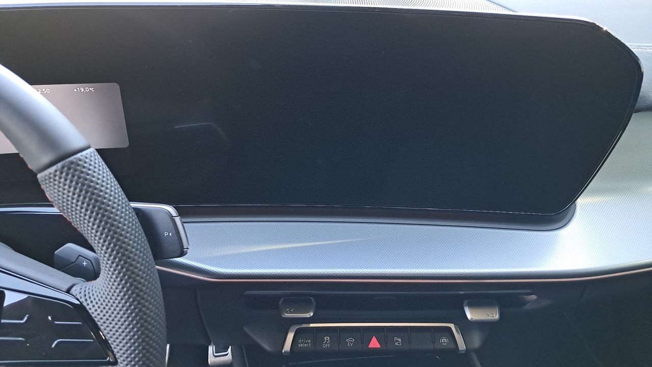 Audi Q3 TODOTERRENO 1.5 PHEV S TRONIC BLACK LINE 272 5P - foto 18