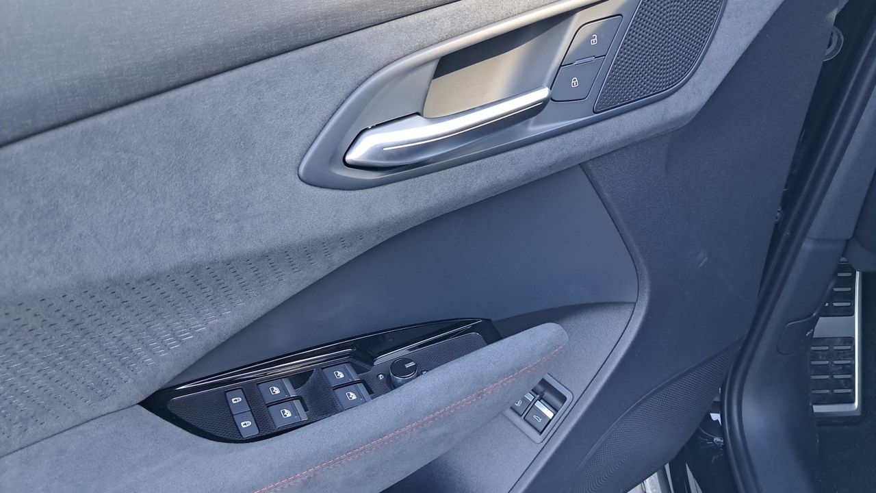 Audi Q3 TODOTERRENO 1.5 PHEV S TRONIC BLACK LINE 272 5P - foto 19