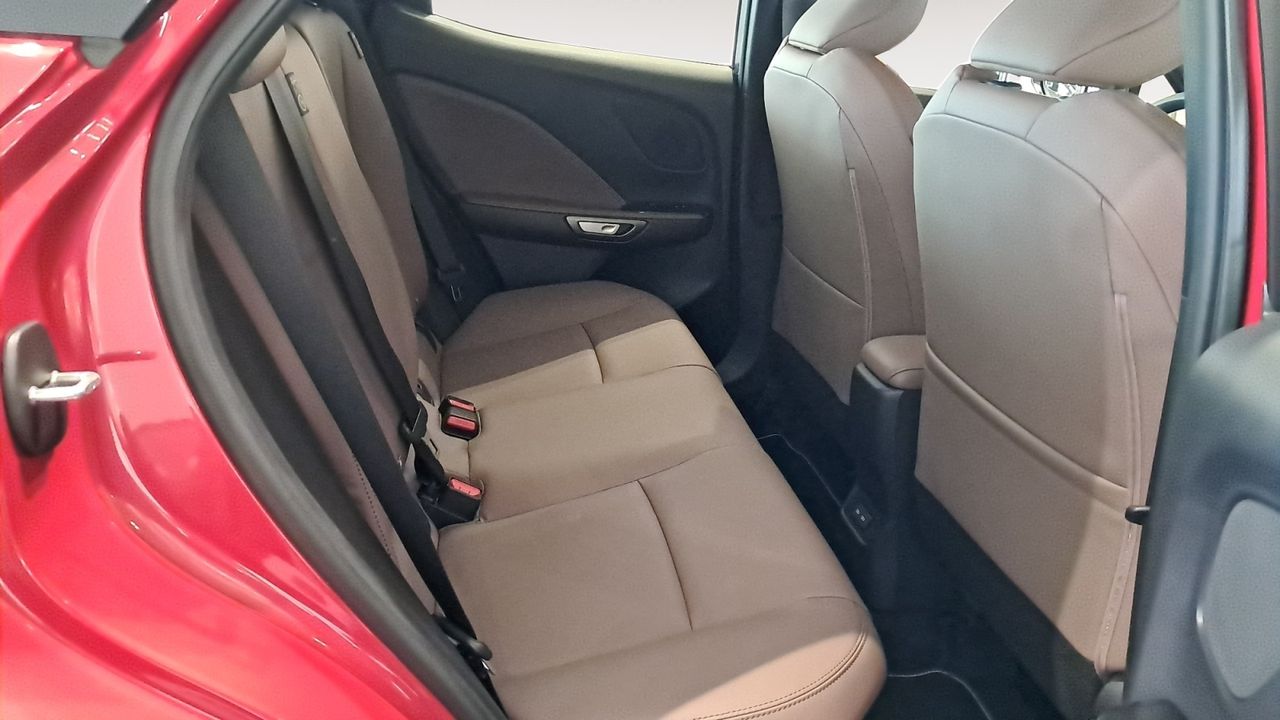 Lexus LBX ELEGANT - foto 14