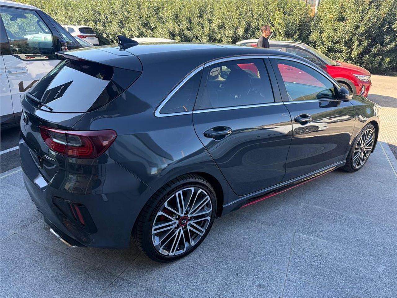 Kia Ceed 1.6 T-GDi 150kW (204CV) GT DCT - foto 4