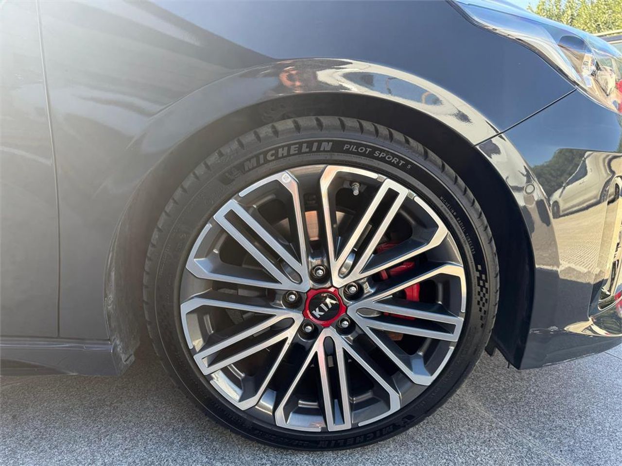 Kia Ceed 1.6 T-GDi 150kW (204CV) GT DCT - foto 8