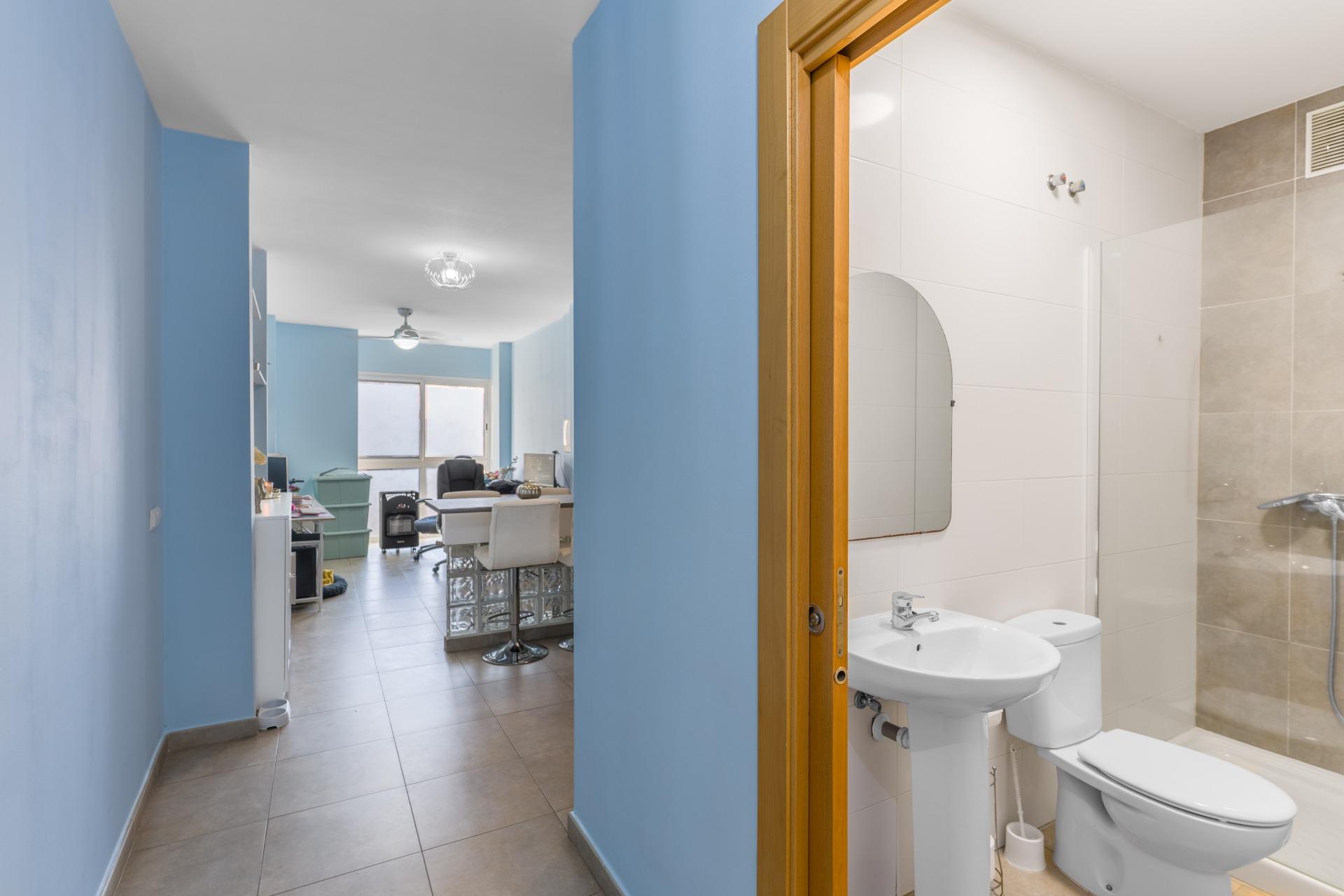 Piso en Los Molinos, Almería - Ideal para Vivir o Invertir - foto 15