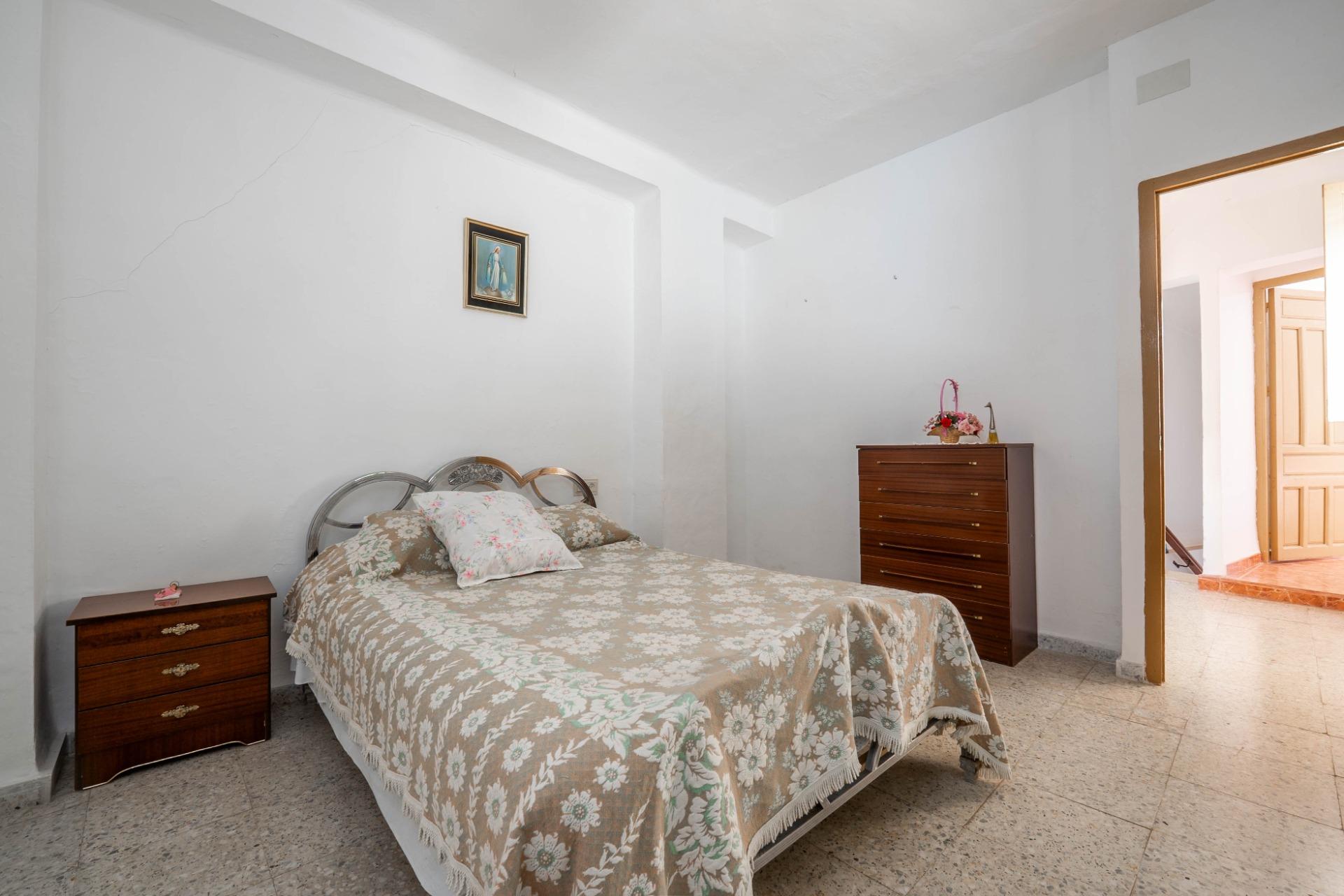 Casa en Albuñuelas con 5 dormitorios y preciosas vistas al V - foto 44