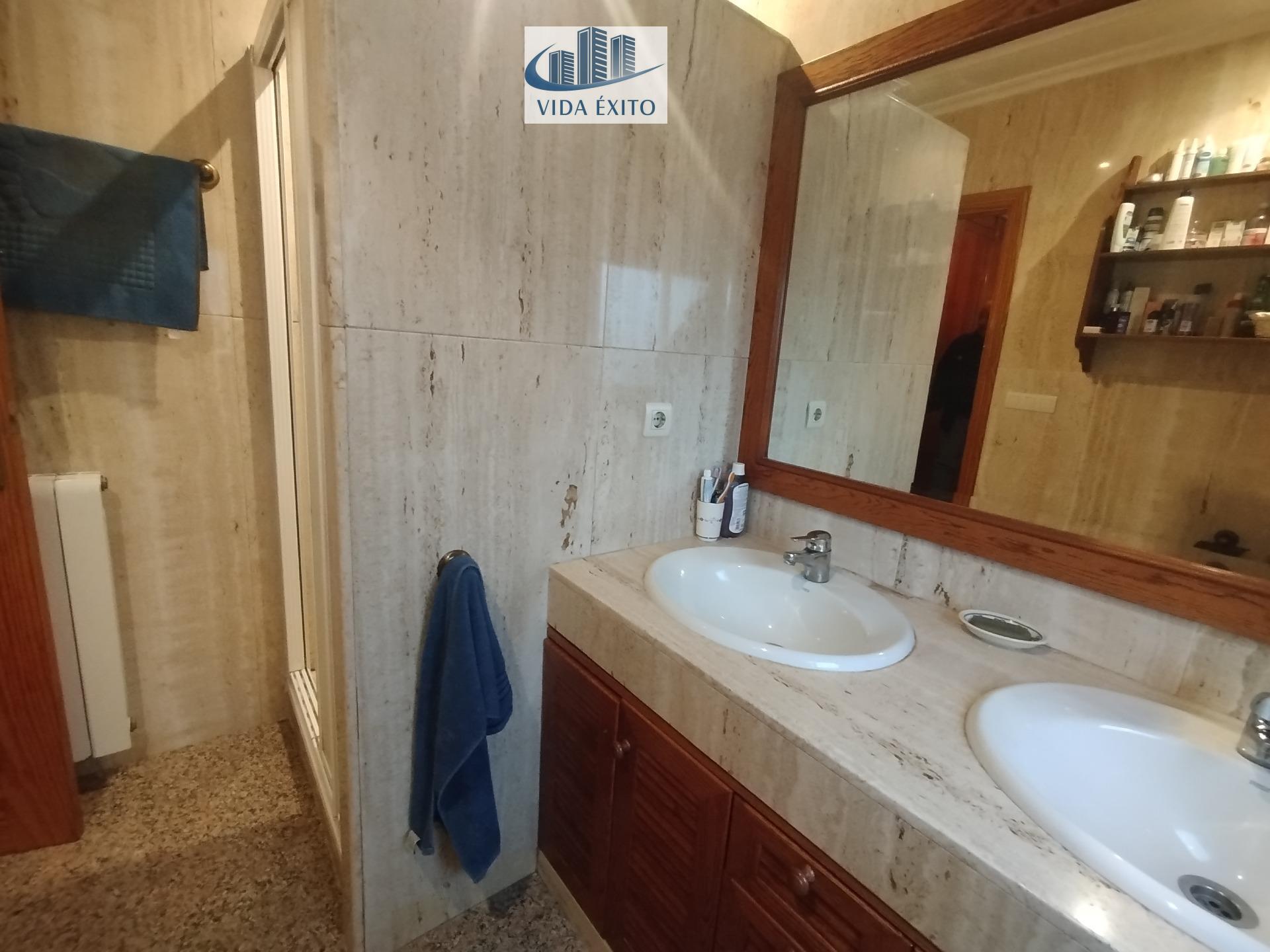 CASA EN TORREDELCMPO - foto 10