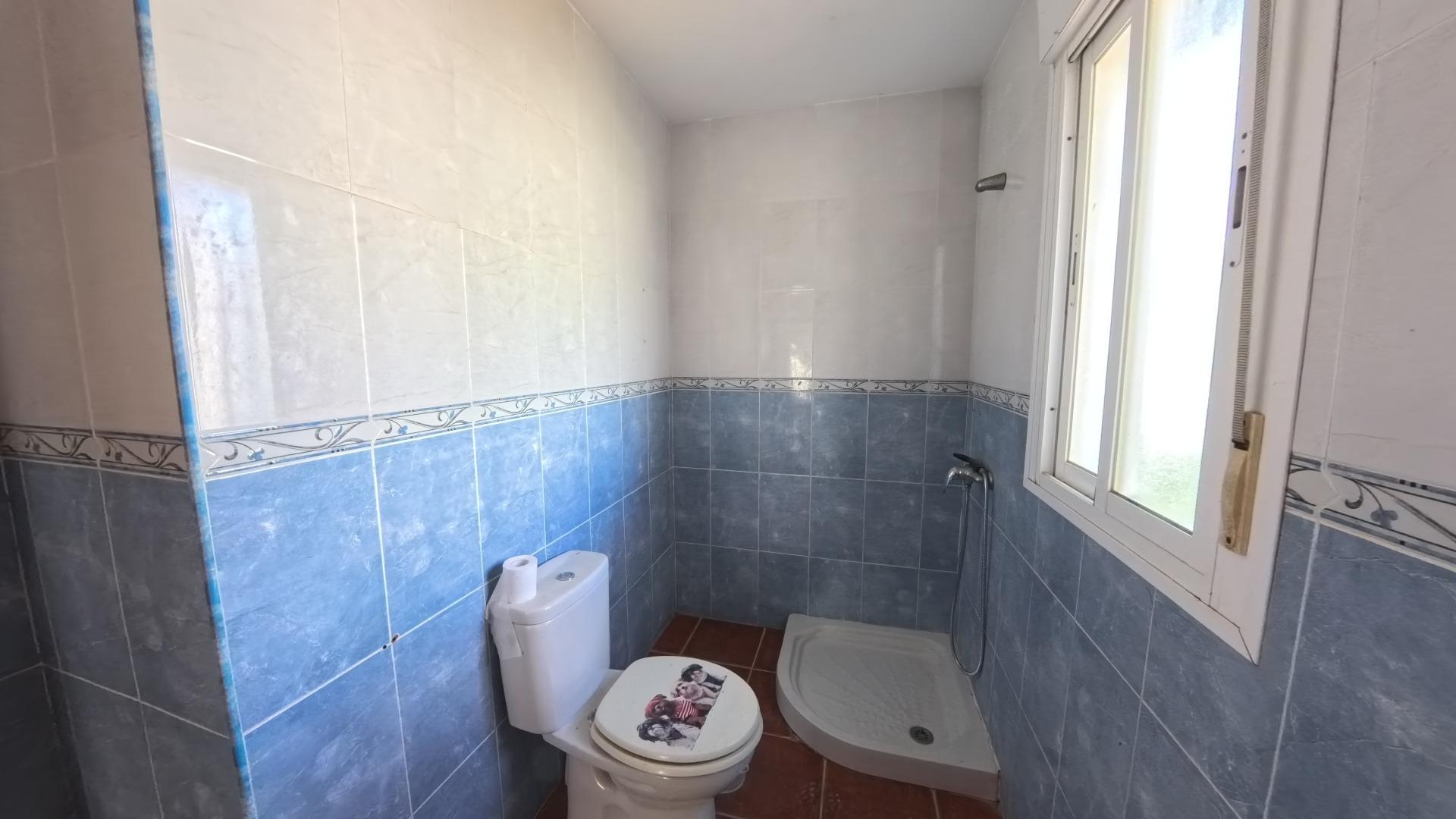 Chalet independiente de dos plantas en Canteruela Alta, Chic - foto 11