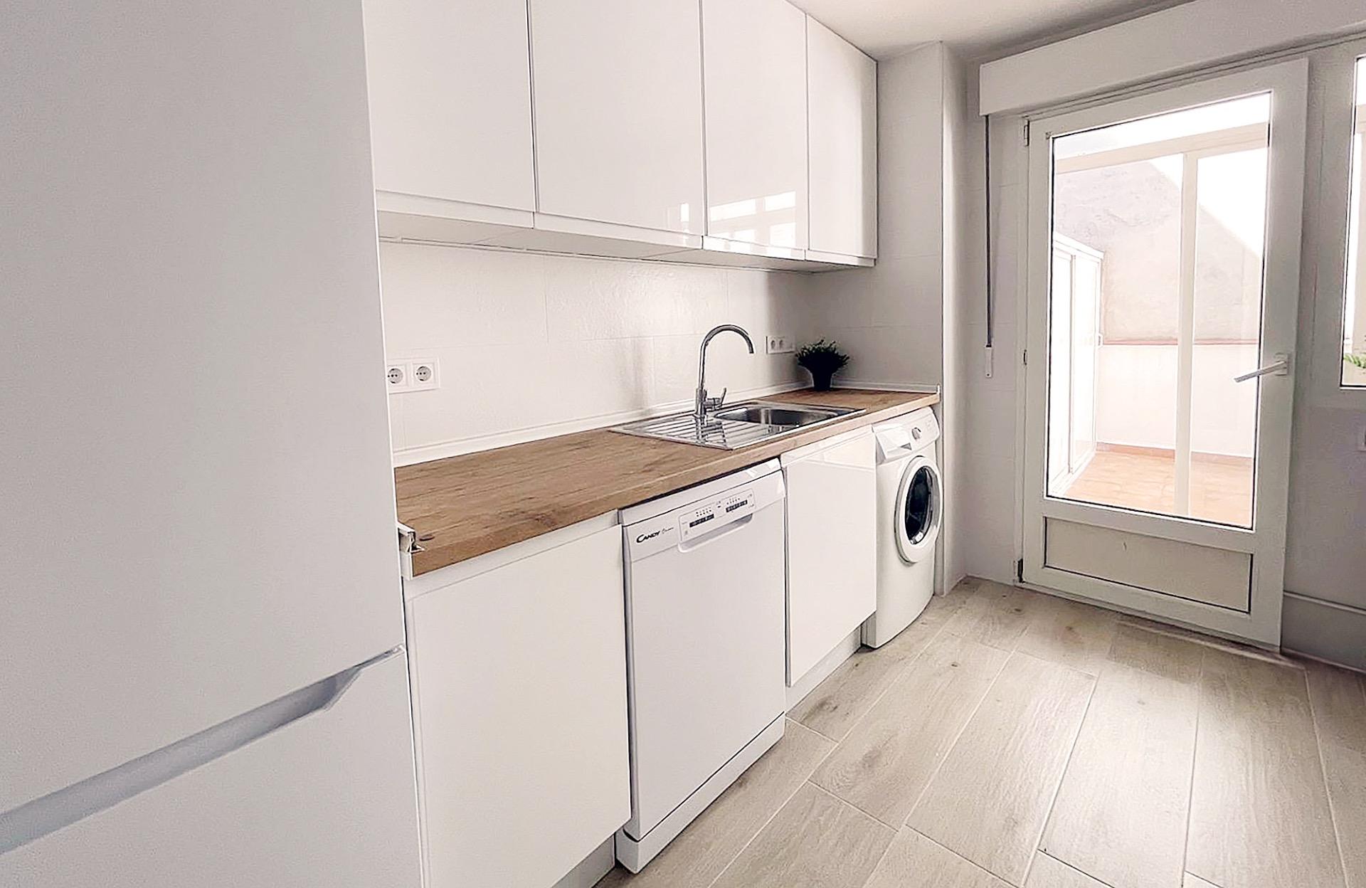 ESTUDIANTES, EN ALQUILER PISO DE DOS habitaciones Y PLAZA DE - foto 12