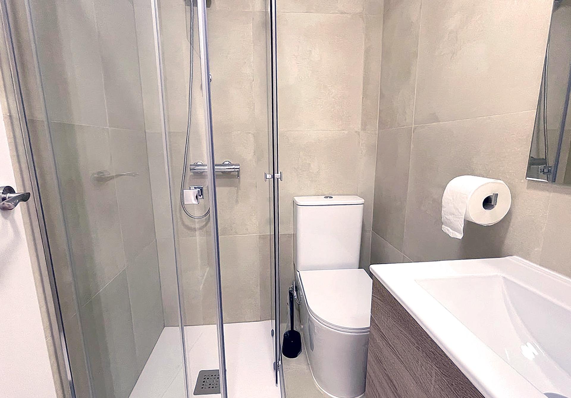 ¡ATENCION ESTUDIANTES! ÚLTIMAS habitaciones EN CHALET A COMP - foto 40