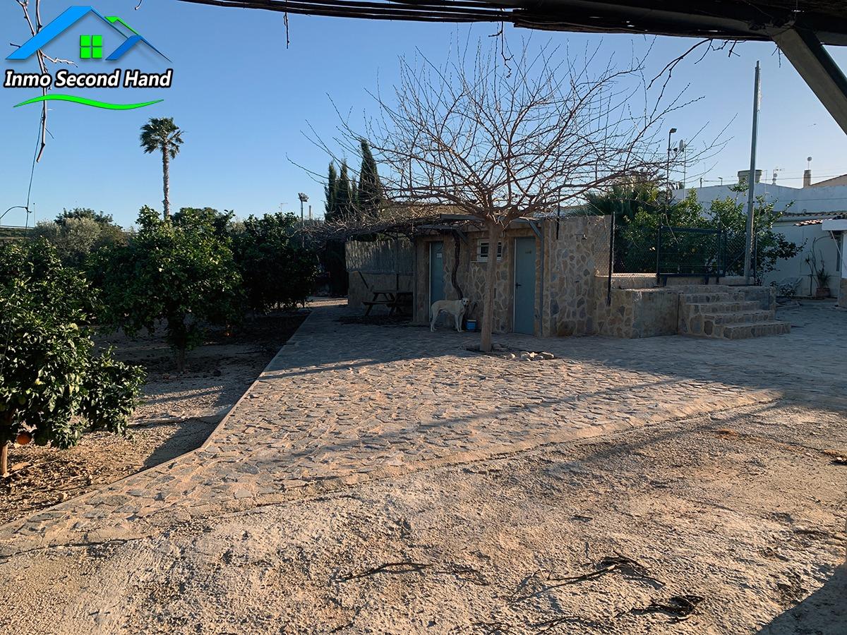 Finca rústica con piscina, casa reformada y huerto en Los Be - foto 5