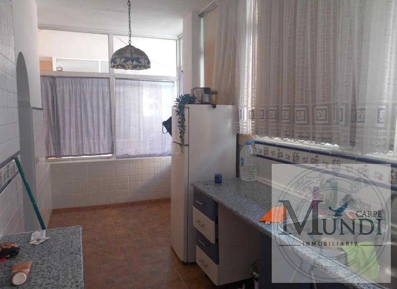 ¡Oportunidad en el centro de Corralejo! Piso con gran potenc - foto 12