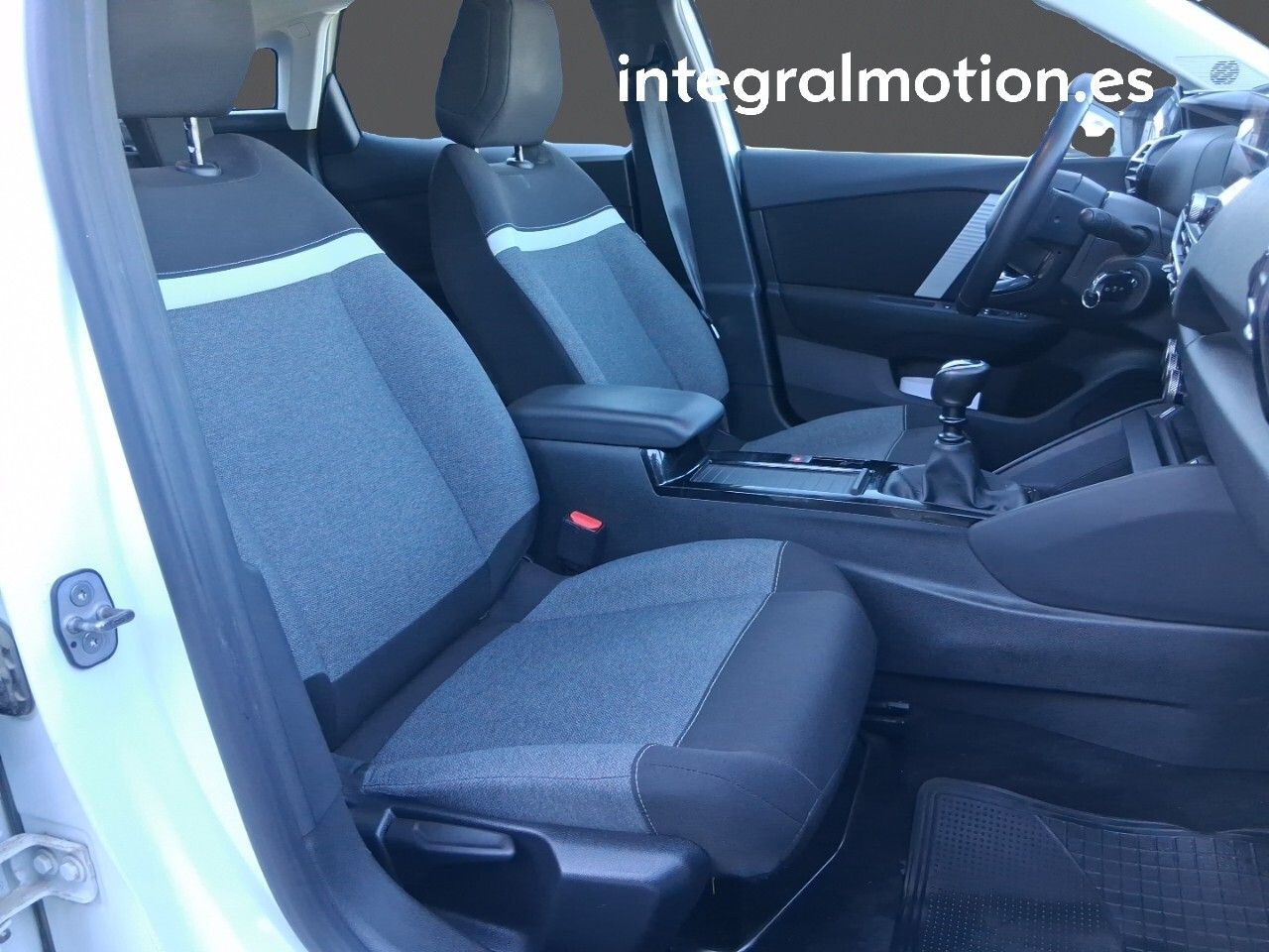 Citroën C4 BlueHdi 110 S&S Feel Pack - foto 9