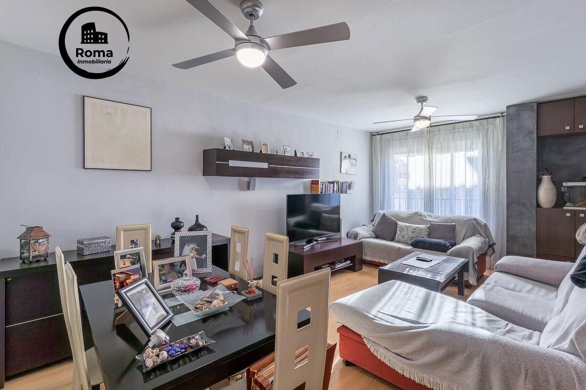 Te presento un piso muy céntrico en Ogíjares de tres habitac - foto 11