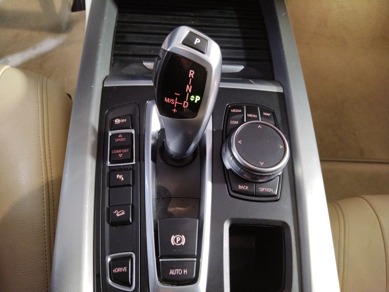 BMW X5 xDrive 40 e - foto 13