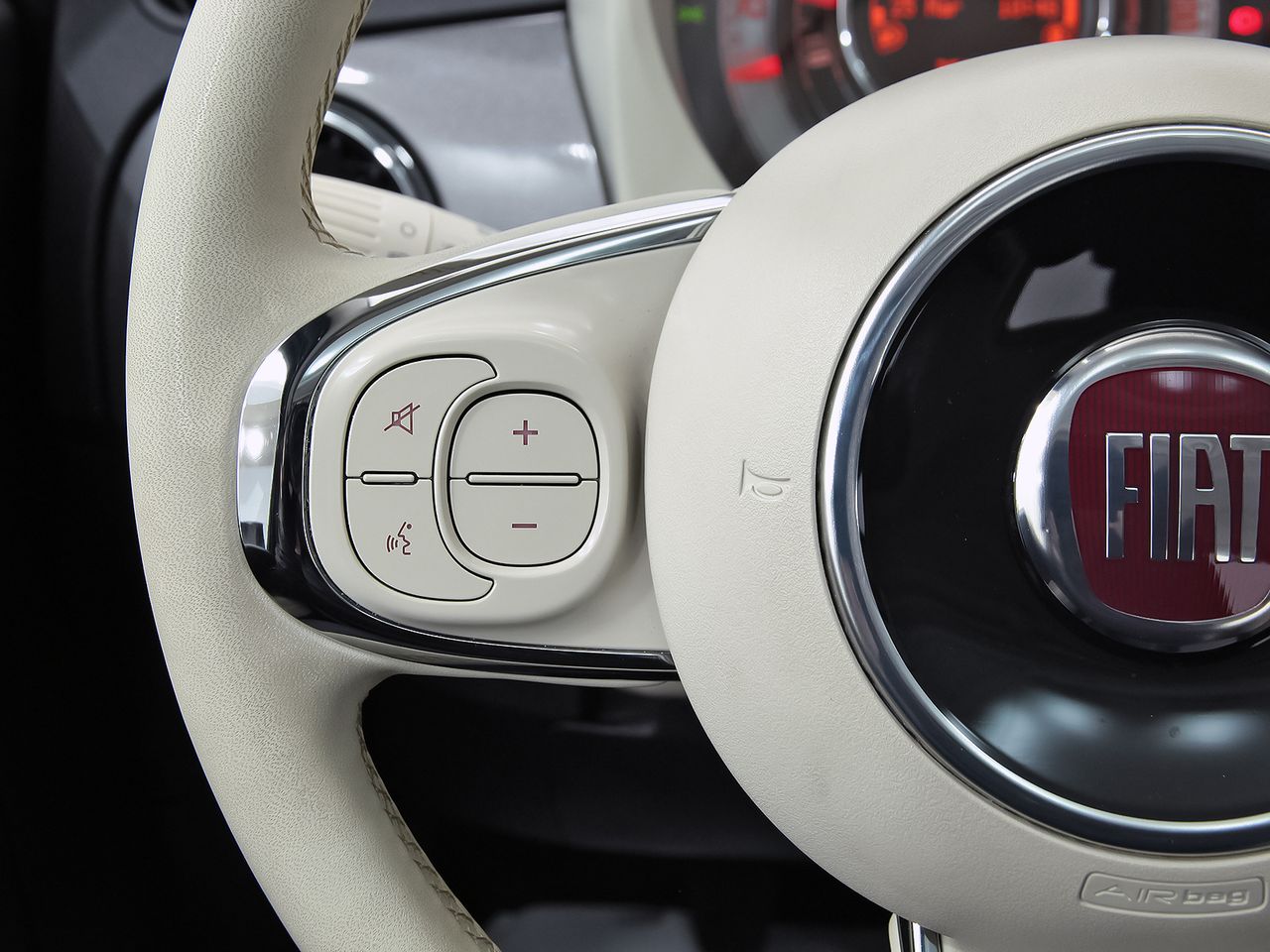 Fiat 500 Dolcevita 1.0 Hybrid 51KW (70 CV) - foto 18