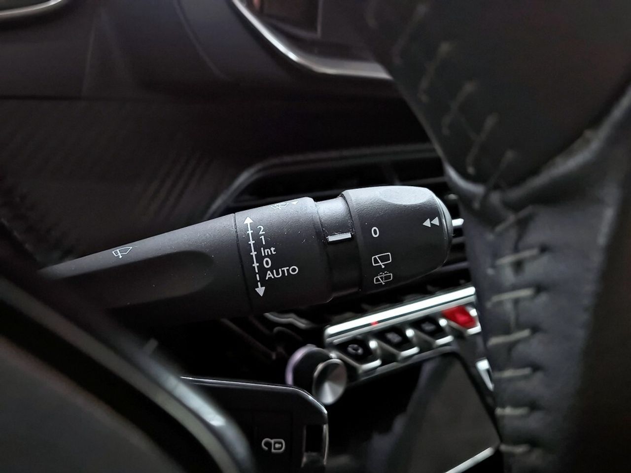 Peugeot 208 BlueHDi 73kW (100CV) Allure - foto 17