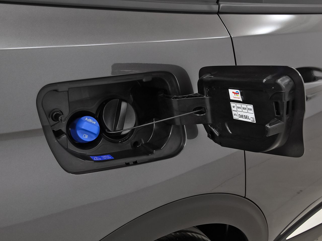 Peugeot 5008 1.5 BlueHDi 96kW S&S Allure Pack EAT8 - foto 39