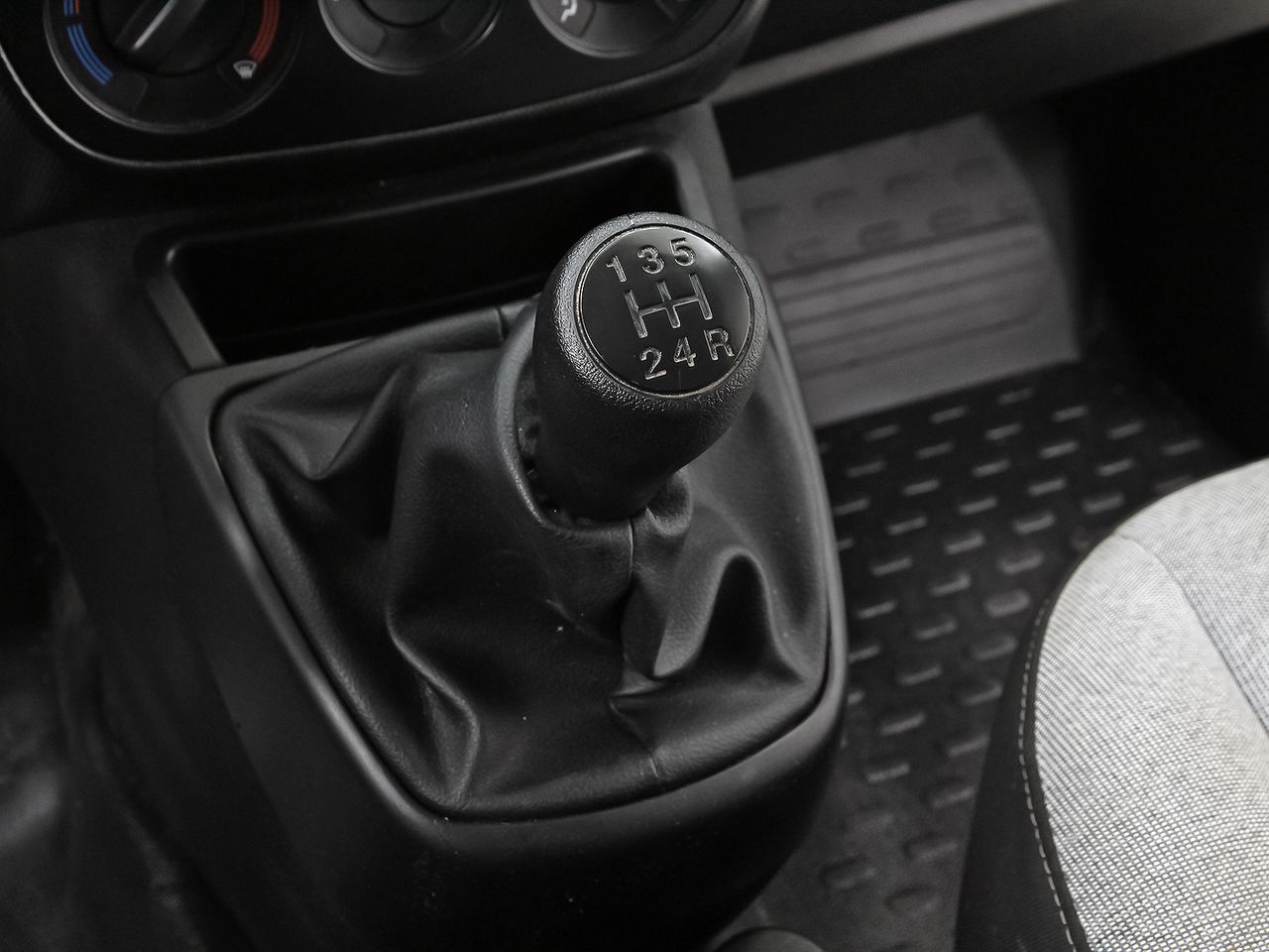 Fiat Fiorino CARGO 1.3 MULTIJET 16V 95 SX 4P - foto 27