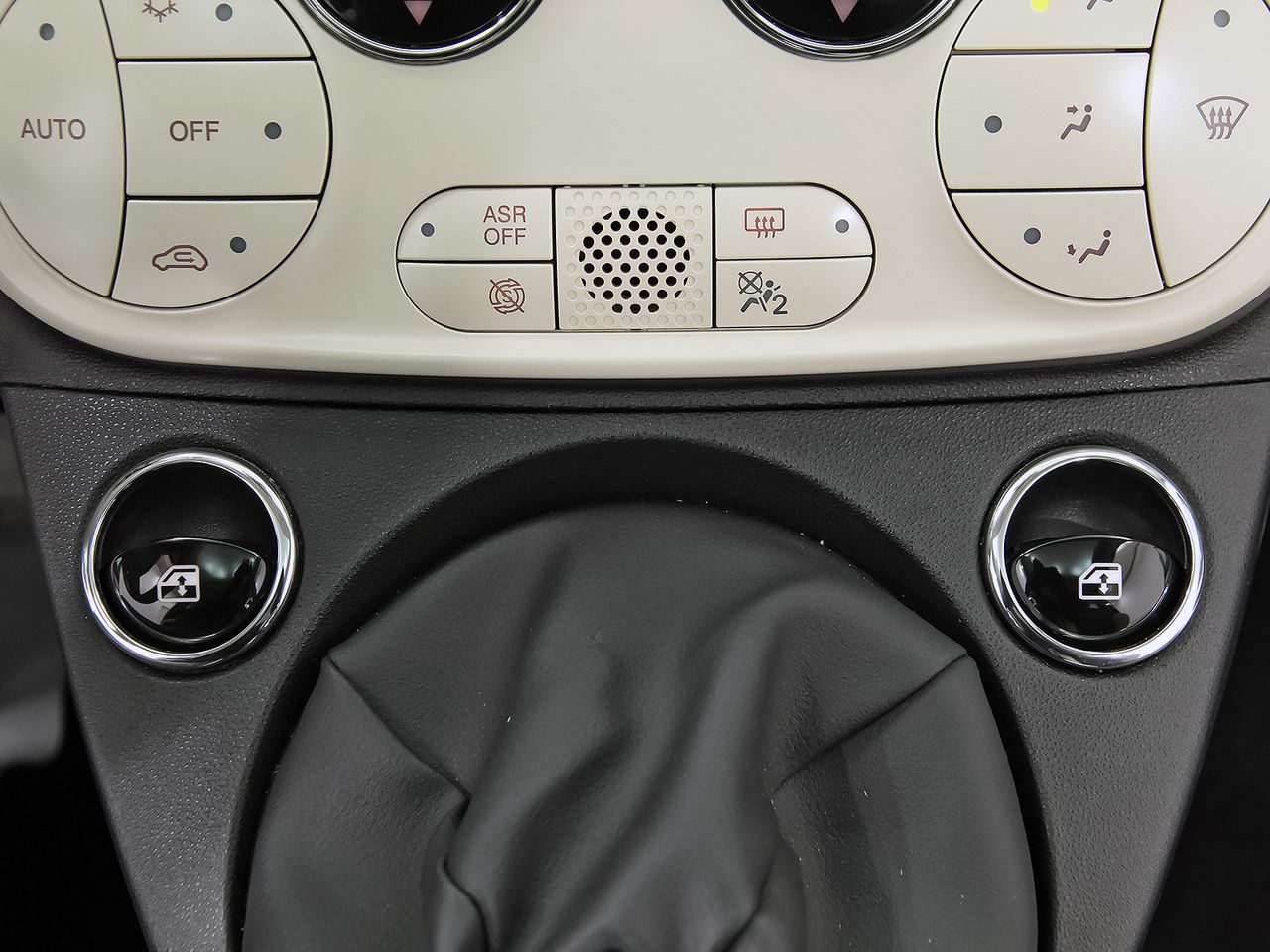 Fiat 500 Dolcevita 1.0 Hybrid 51KW (70 CV) - foto 23