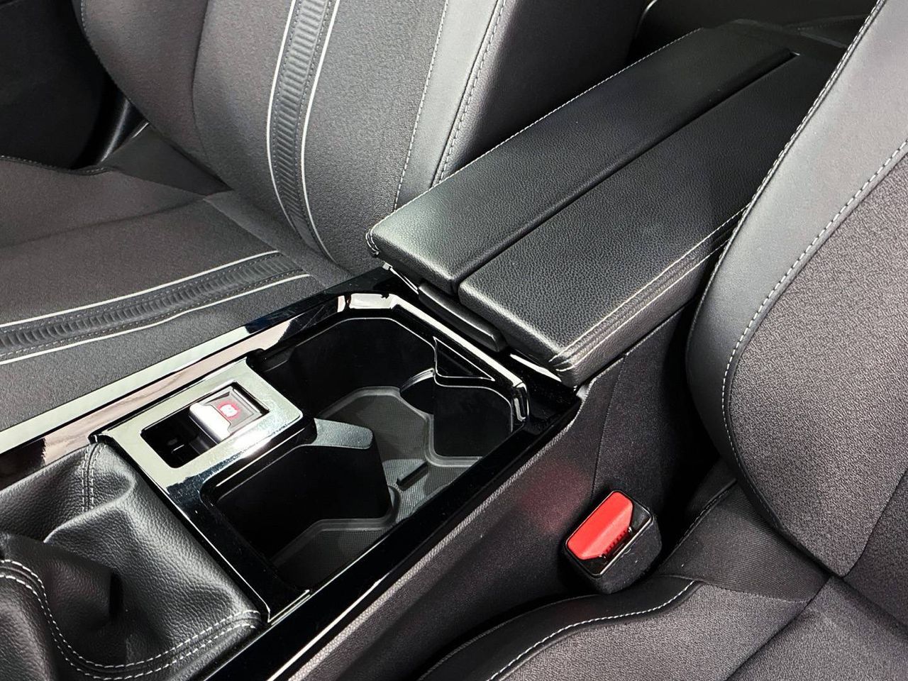 Opel Astra 1.2T XHT 96kW (130CV) GS - foto 28