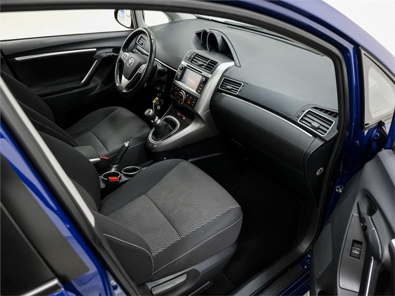 Toyota Verso ADVANCE+SKYVIEW - foto 6