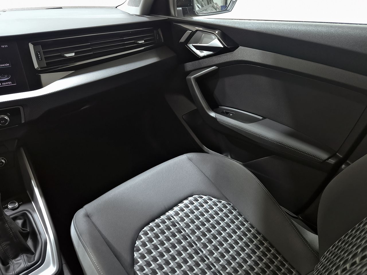 Audi A1 Sportback Adrenalin 30 TFSI 81kW S tron - foto 31