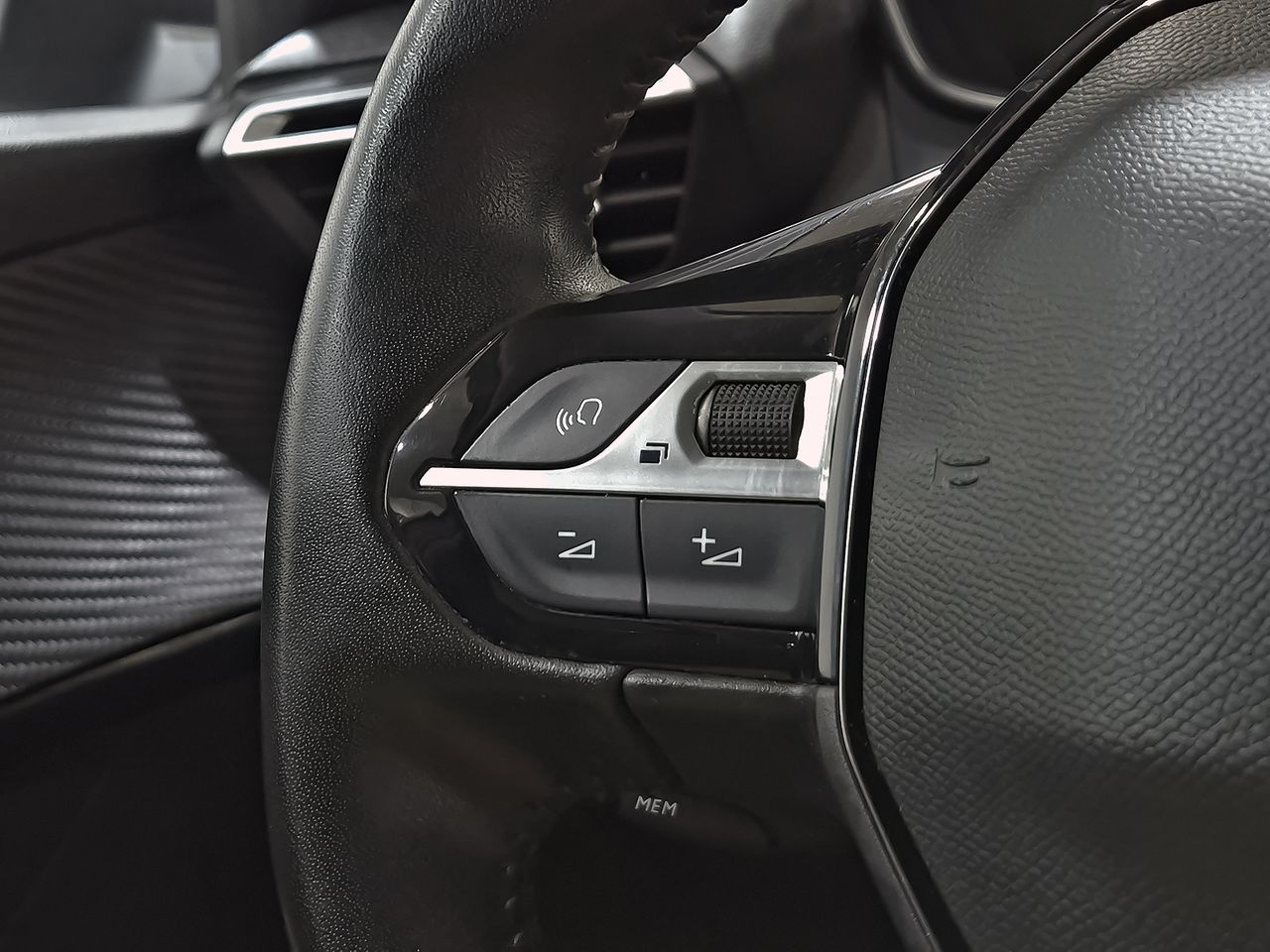 Peugeot 208 BlueHDi 73kW (100CV) Active - foto 16