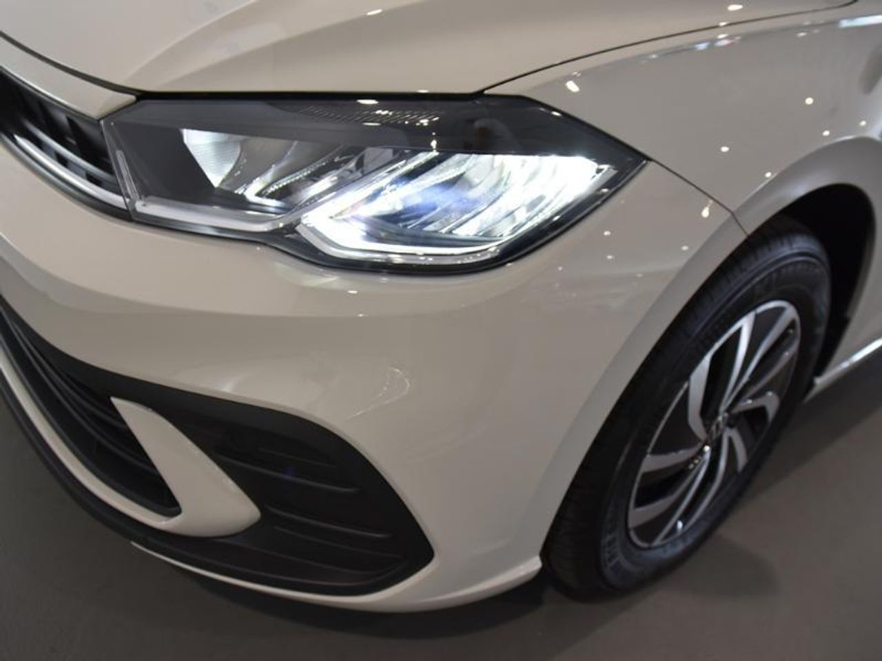 Volkswagen Polo POLO MATCH 1.0 MPI 59 KW (80 CV)  5 VEL. - foto 18