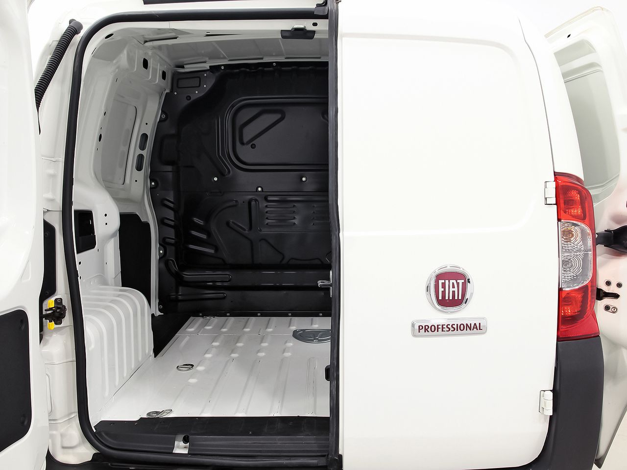 Fiat Fiorino CARGO 1.3 MULTIJET 16V 95 SX 4P - foto 30