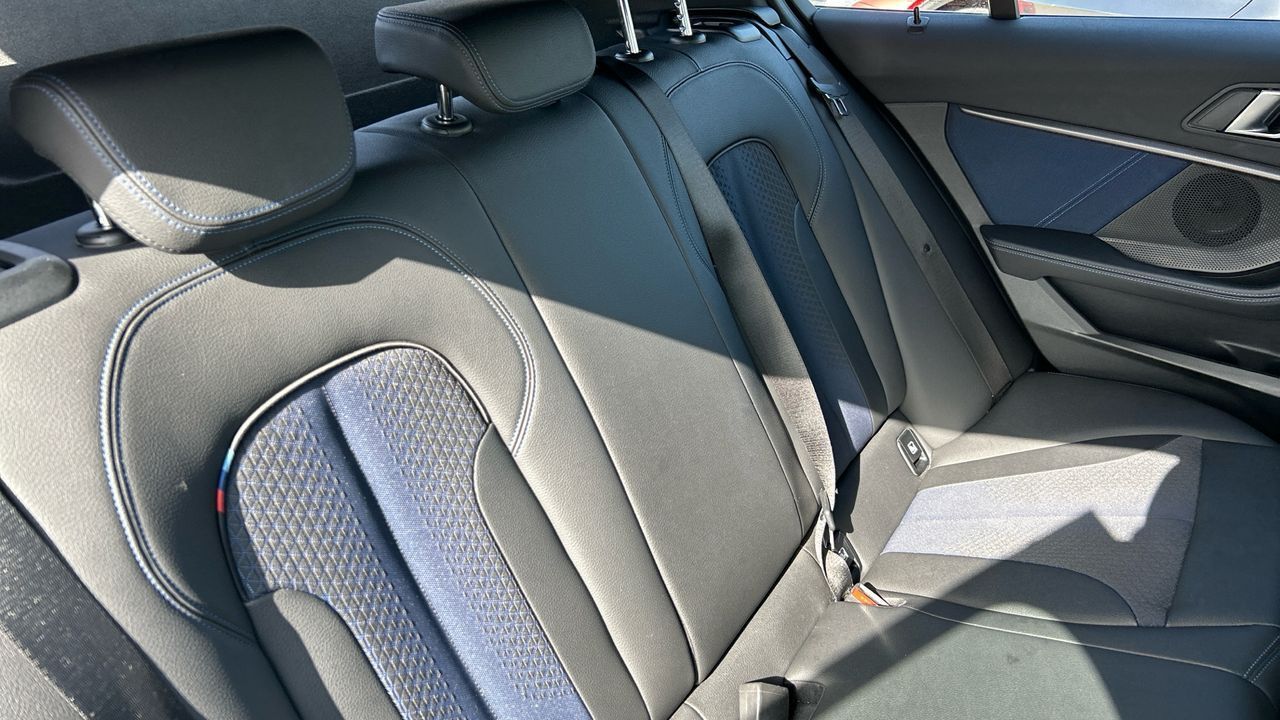 BMW Serie 1 2.0 118D 150 5P PACK M SPORT - foto 7