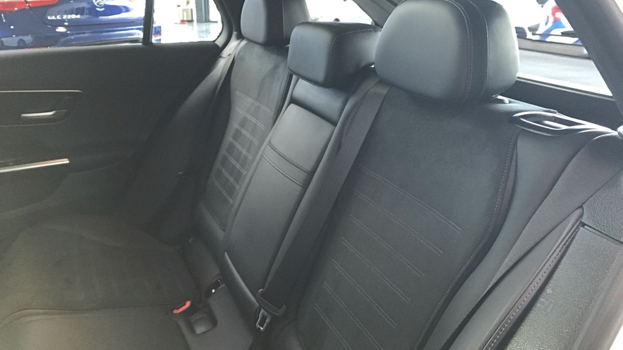 Mercedes Clase C C 300 e Estate AMG LINE - foto 11