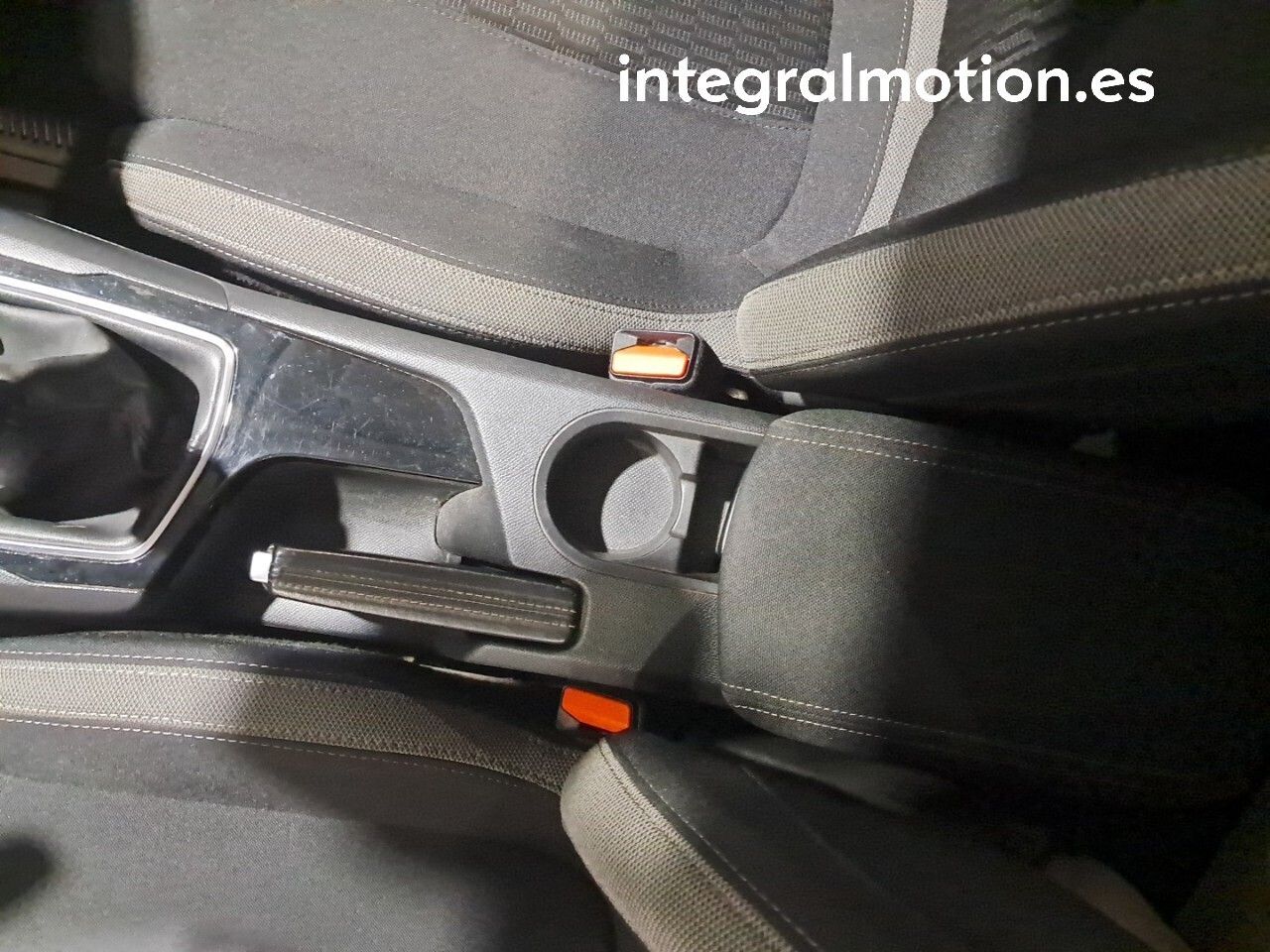 Peugeot 308 5p Style 1.6 BlueHDi 100 - foto 22