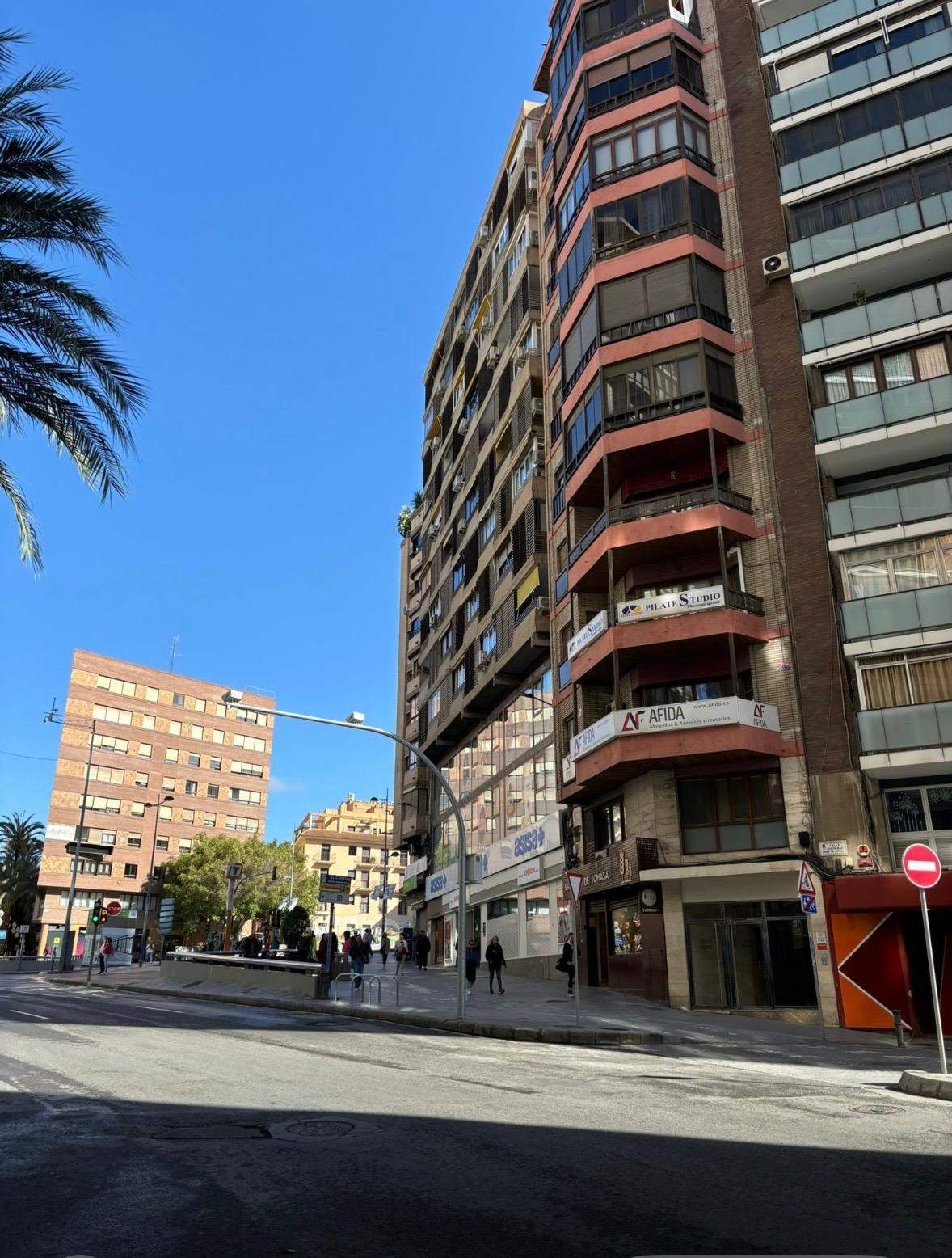 Amplio y luminoso piso al lado de Mercado central - foto 13