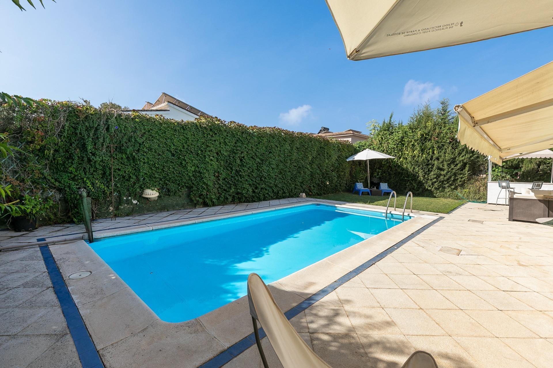 Chalet independiente en venta en Urbanzación Los Chopos - foto 3