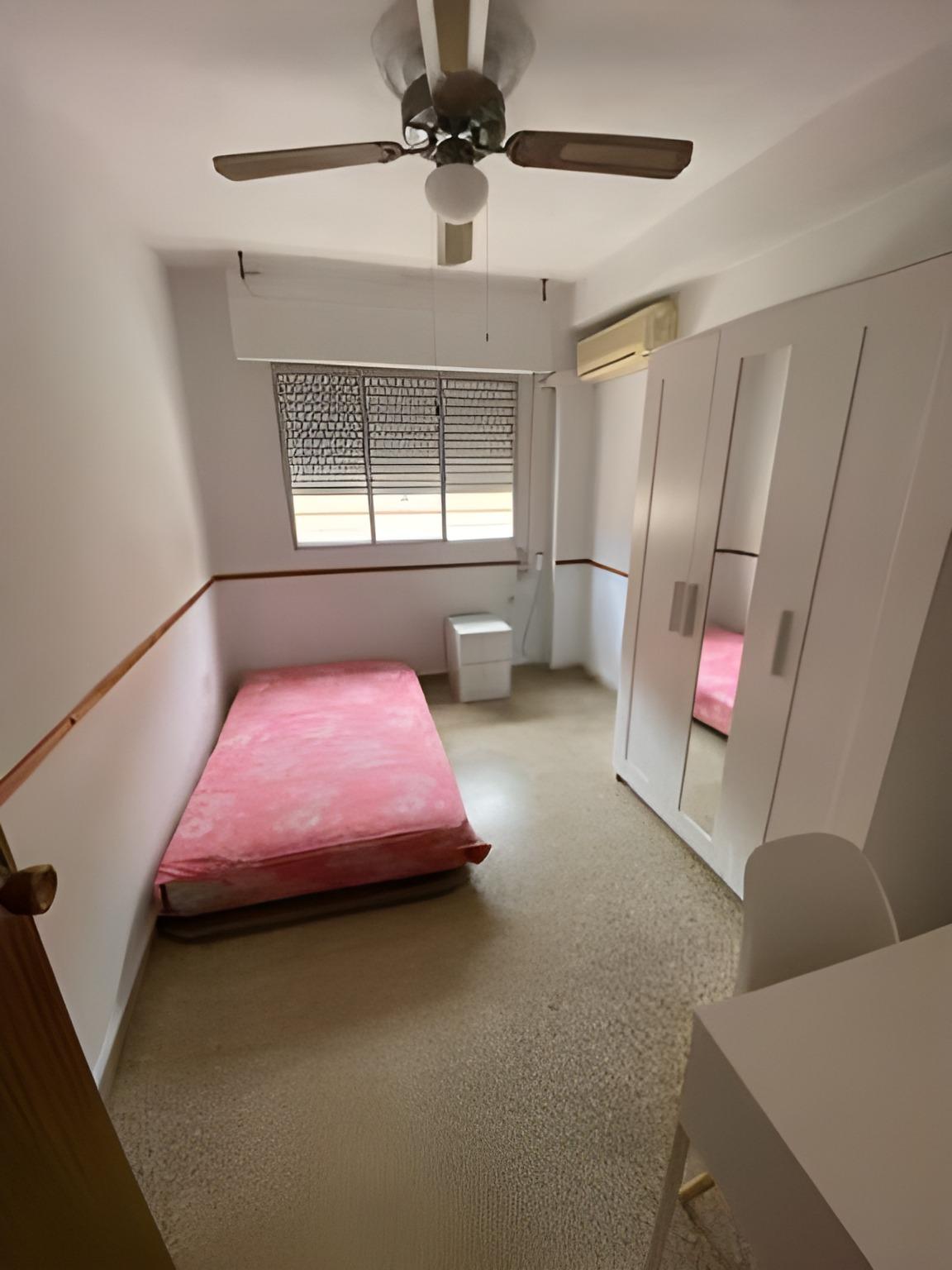 Amplio piso de 4 dormitorios en alquiler por habitaciones en - foto 8