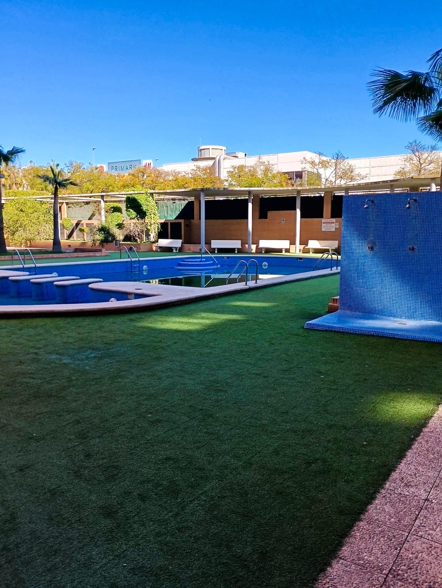 Piso con Garaje, Piscina y Gimnasio - Alicante