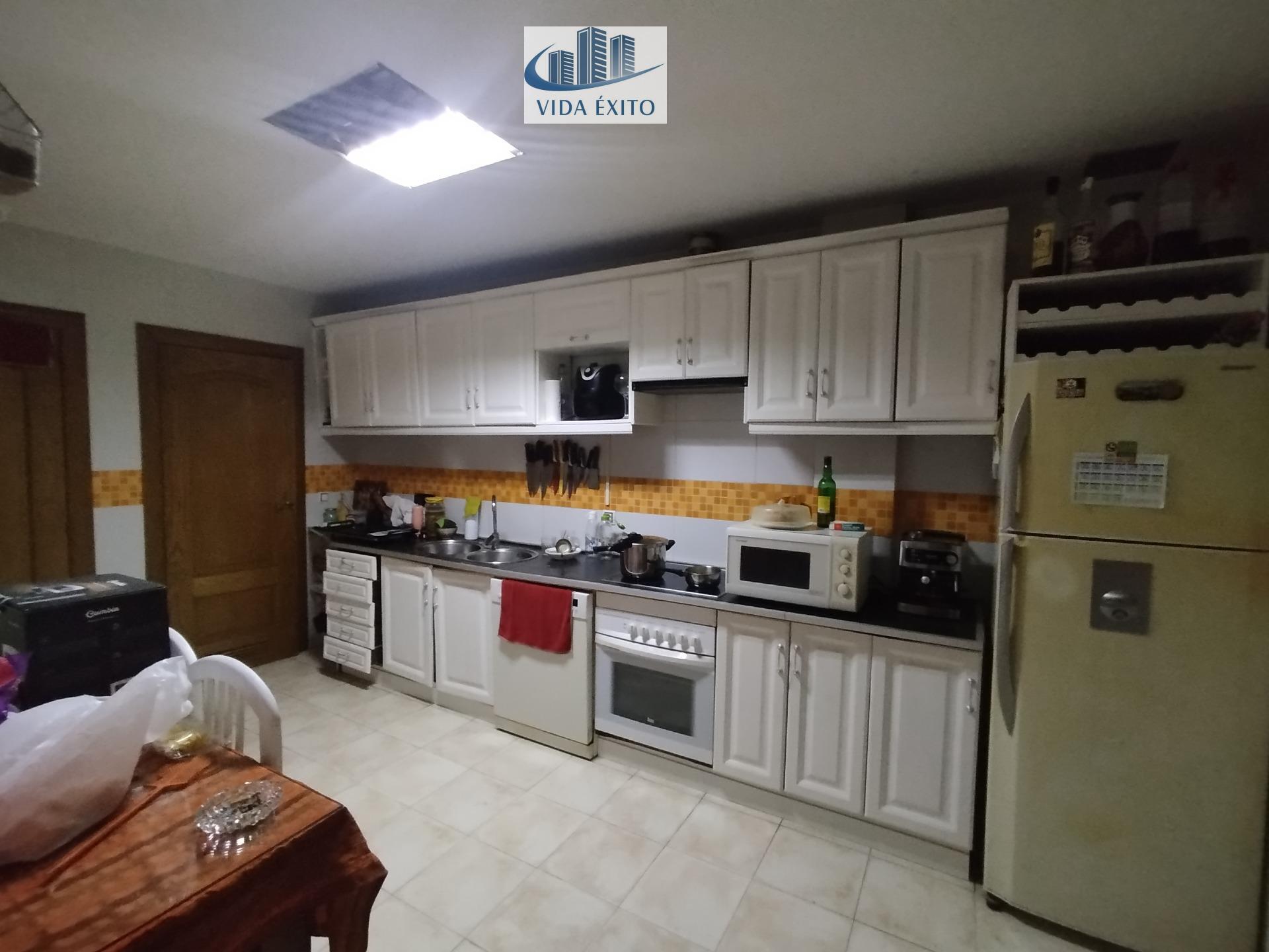 CASA EN FUERTE DEL REY - foto 3