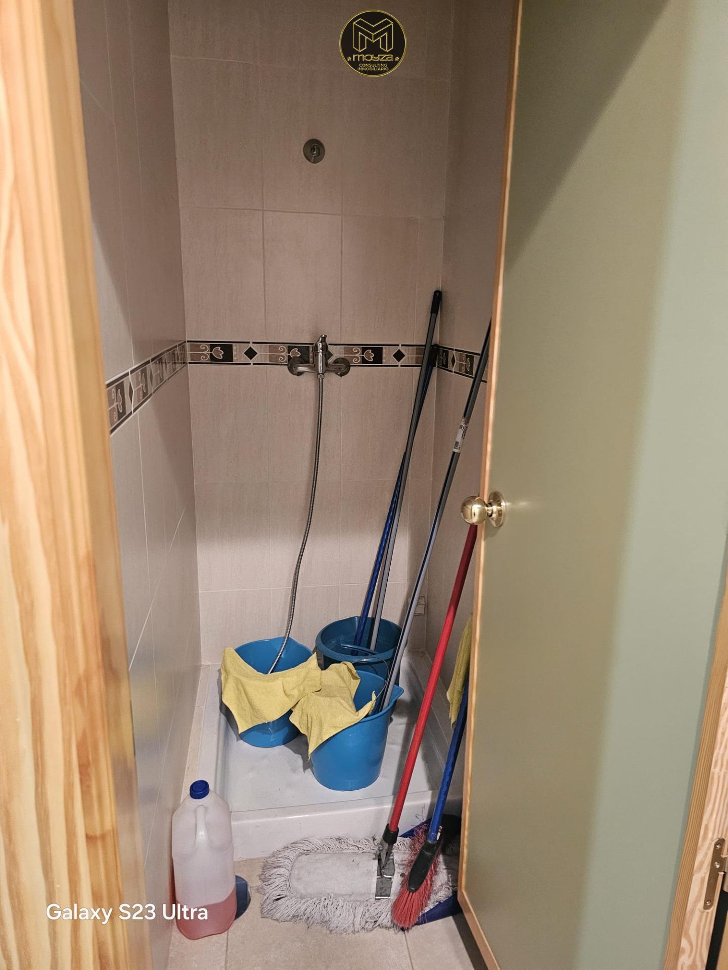 NAVE CON NEGOCIO EN EL POLIGONO DE LOS OLIVARES - foto 19