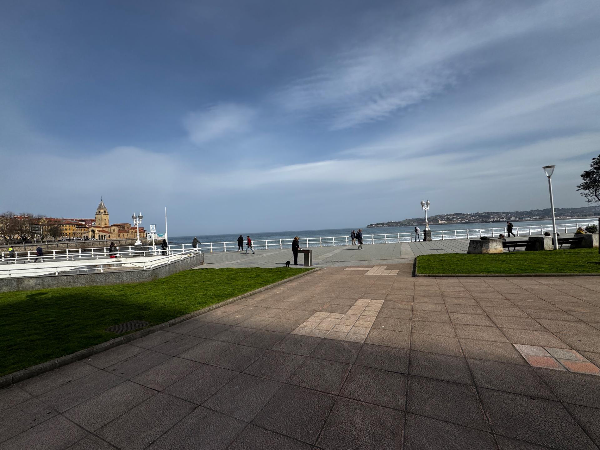 Precioso Apartamento en el Centro de Gijón, Junto a la Playa