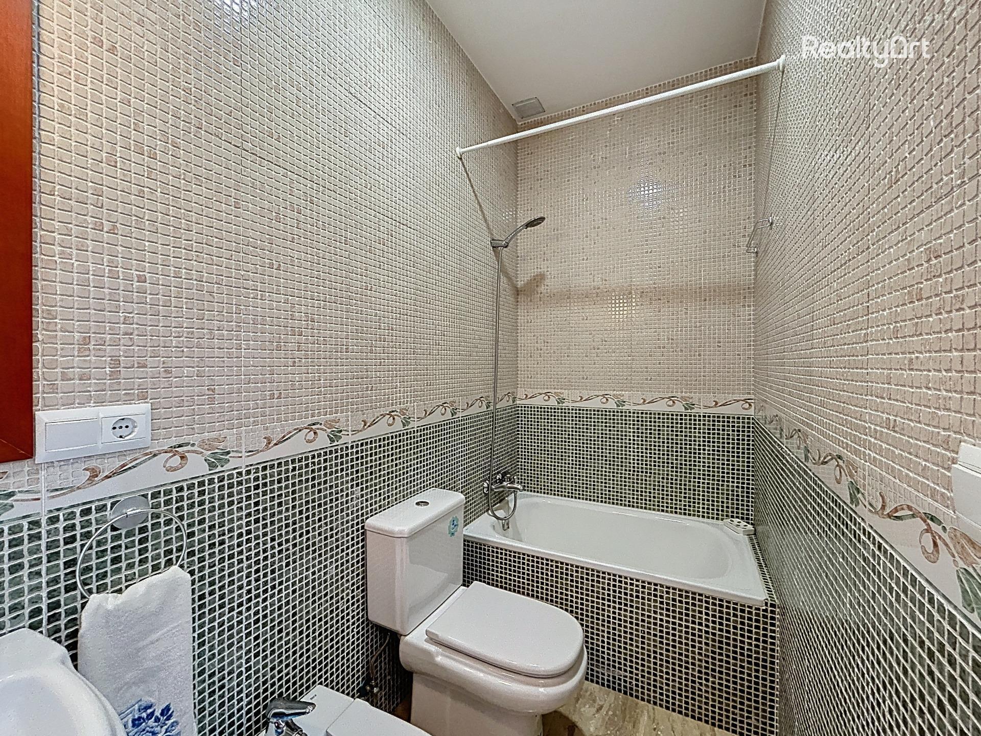 DUPLEX ATICO EN PLAZA DE LA GAVIDIA - foto 15