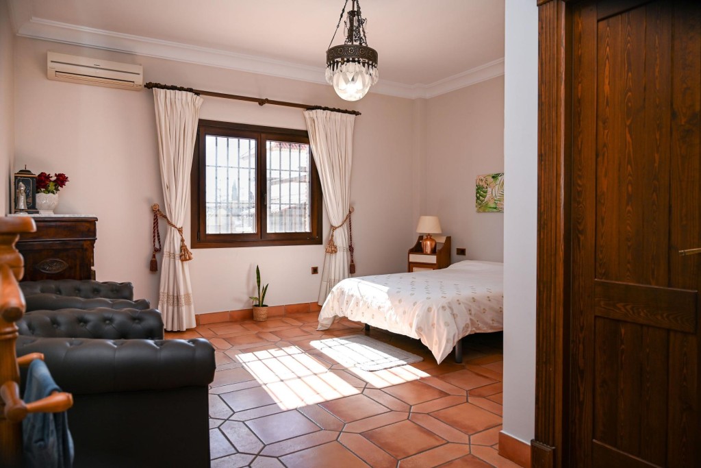 Villa en Campo de Mijas : Elegancia y potencial único - foto 21